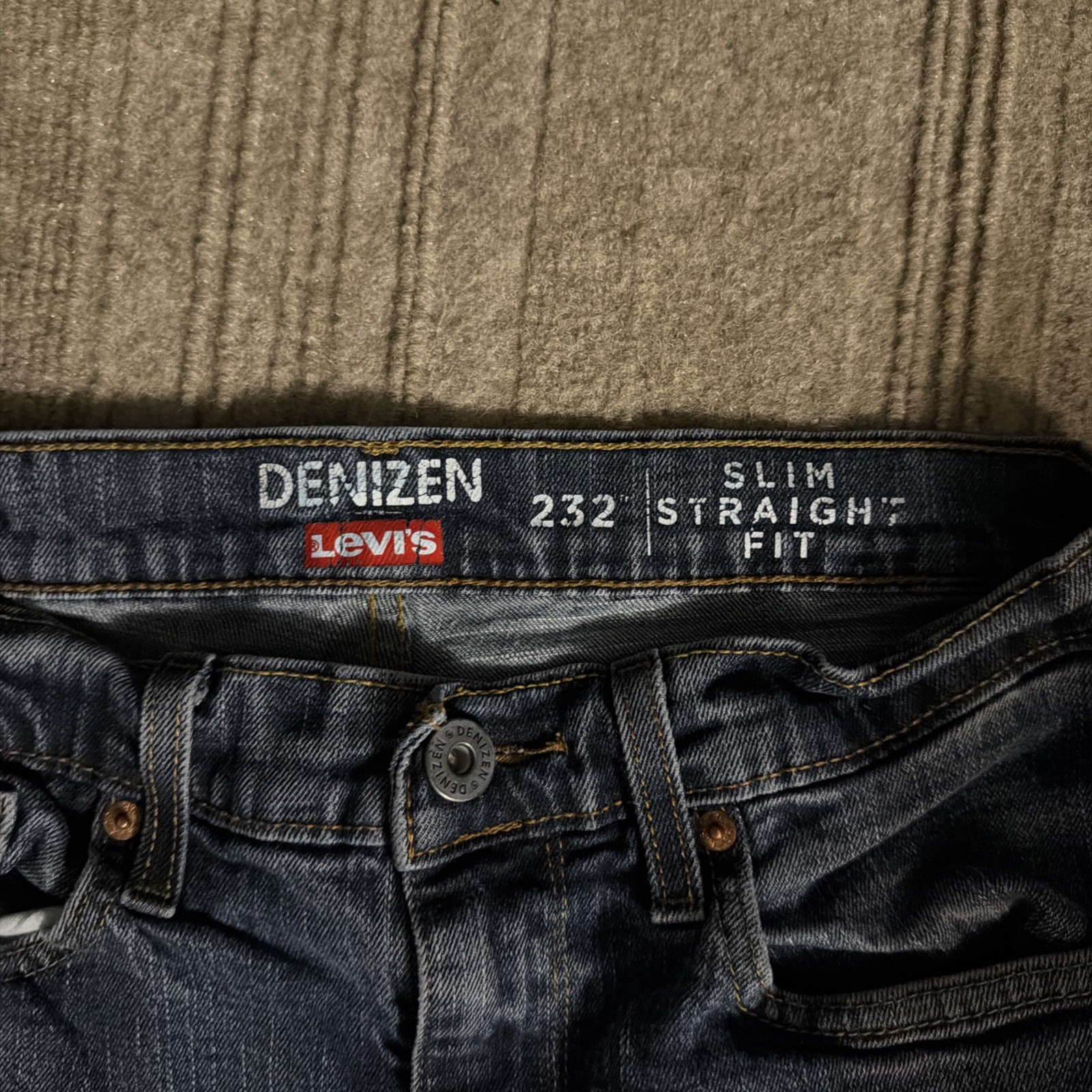 Denizen From Levi’s Men’s 232 Slim Straight Fit Jeans W32x L34