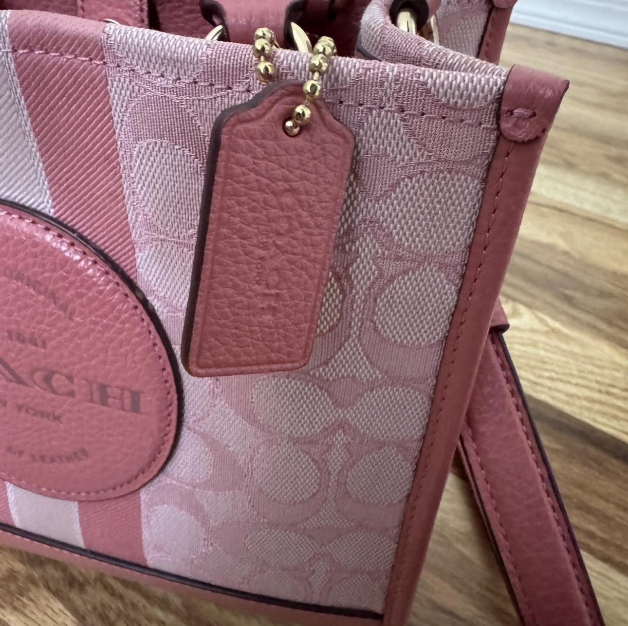 authentic pink coach dempsey 22 tote bag with pink round coin purse