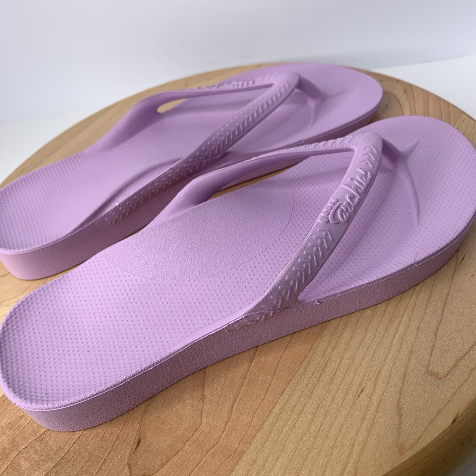 Archie’s Comfort Flip Flops Lilac New Women’s Size 8 Arch Support