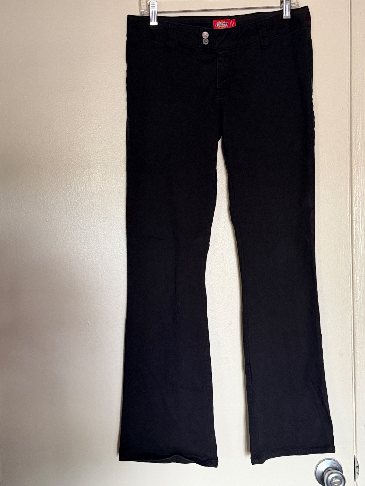 Dickies Women’s SZ 11 (Juniors/petite woman) Straight Leg Jeans in Black