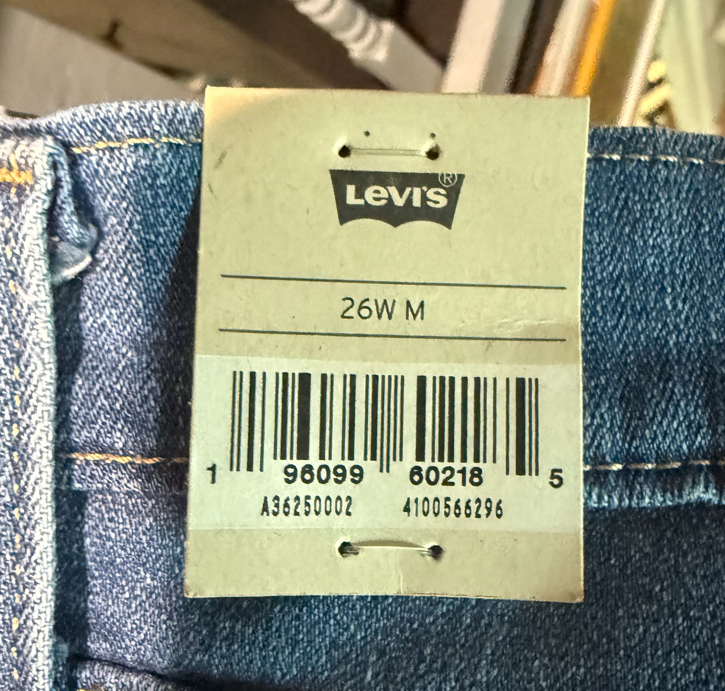 NEW Levis 726 High Rise Flare Jeans Medium Wash Denim Blue Women’s W26 L30 NWT