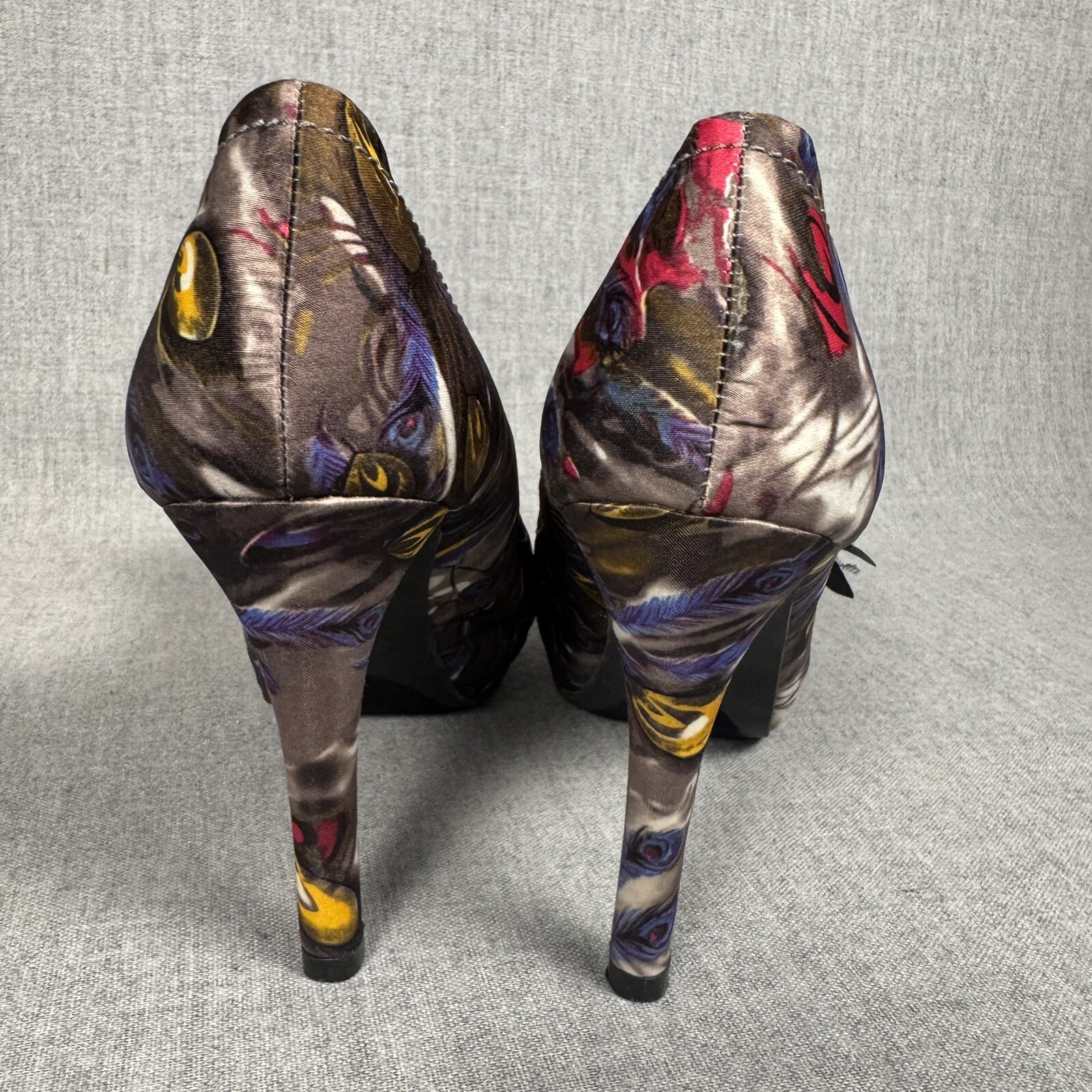 Dolce By Mojo Moxy Size 8.5 Open Toe Peacock Multicolor High Heels Sexy