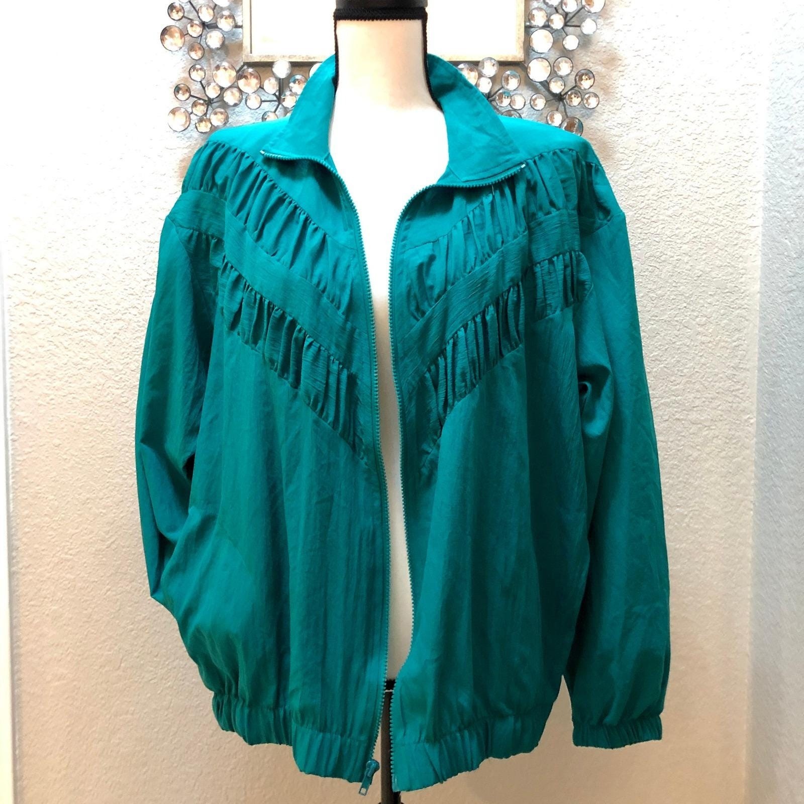 Super Fun 80s Vintage Teal/Kelly Green Windbreaker/Jogging Jacket Oversized M