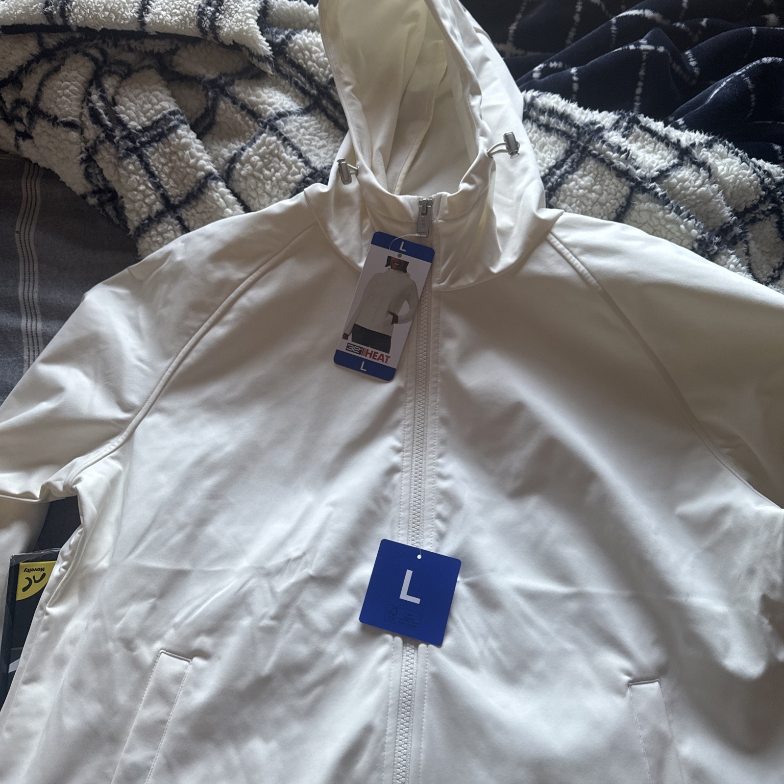 NWT 32 Degrees Women’s Softshell Jacket White(Cream)