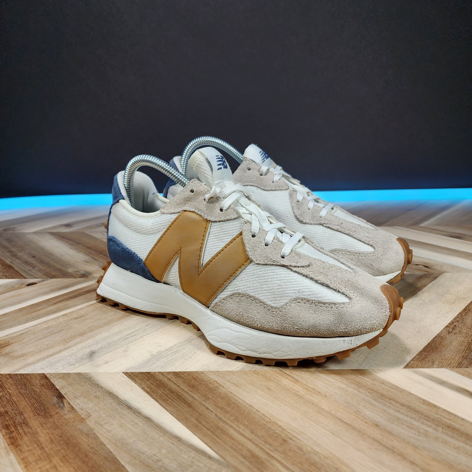 New Balance 327 CALIA Womens Cream Blue Sneakers WS327DVW Size 8.5 Running Shoes