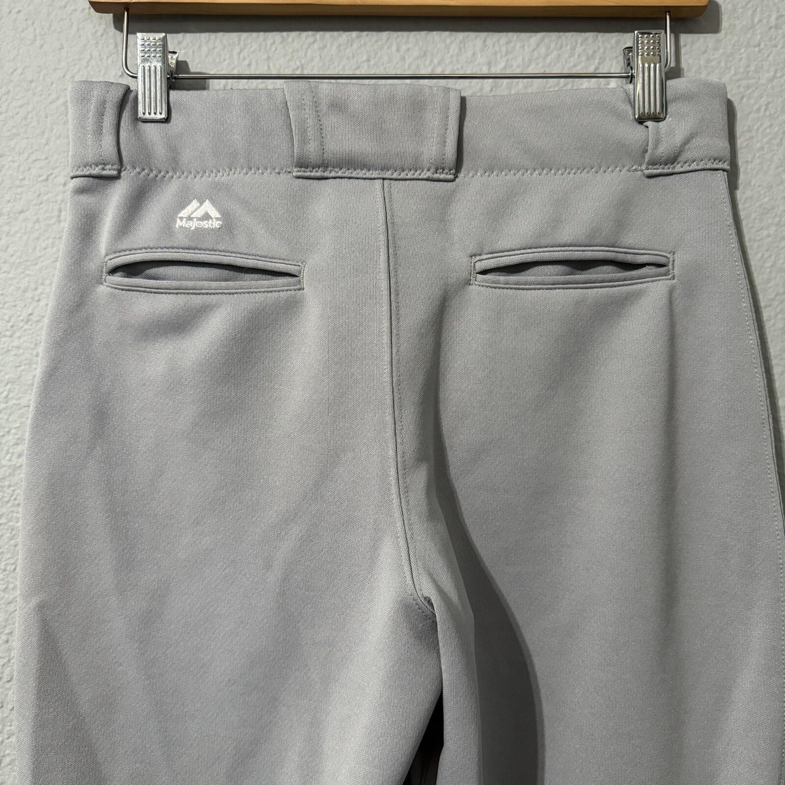 Majestic Unisex Youth Light Gray Baseball Shorts Size L Sporty Athletic Outfit