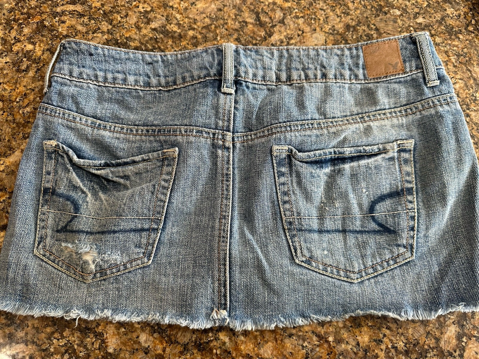 American Eagle Distressed Cut Off Jean Shorts Women’s Size 2 * See Details*