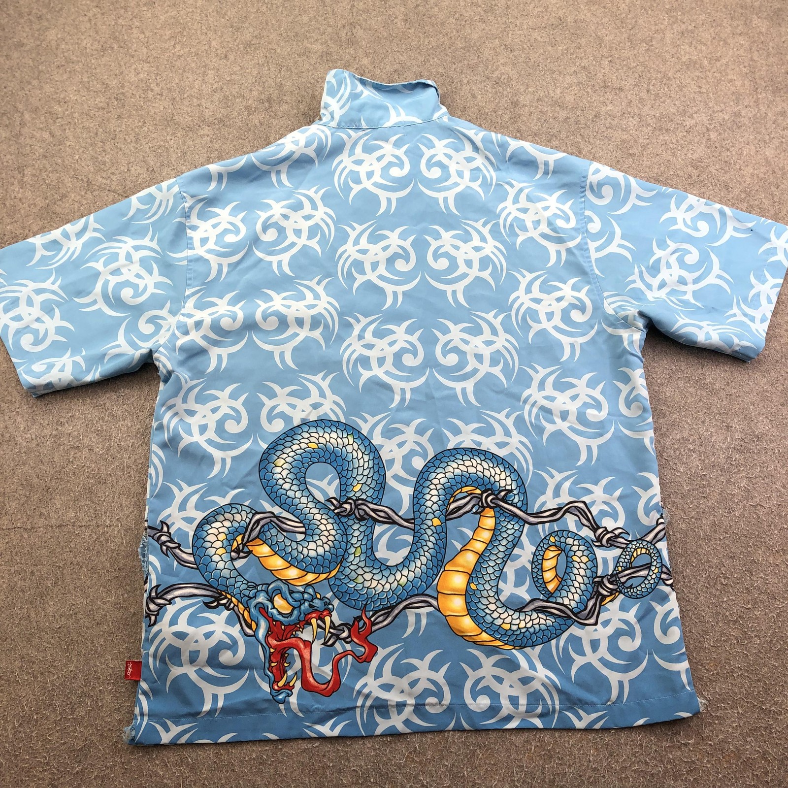 JNCO Jeans Shirt Mens Large Blue Tribal Dragon Graphic Short Sleeve Button Up