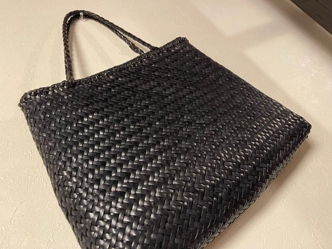 Dragon Diffusion Leather Mesh Tote Black Shoulder Bag