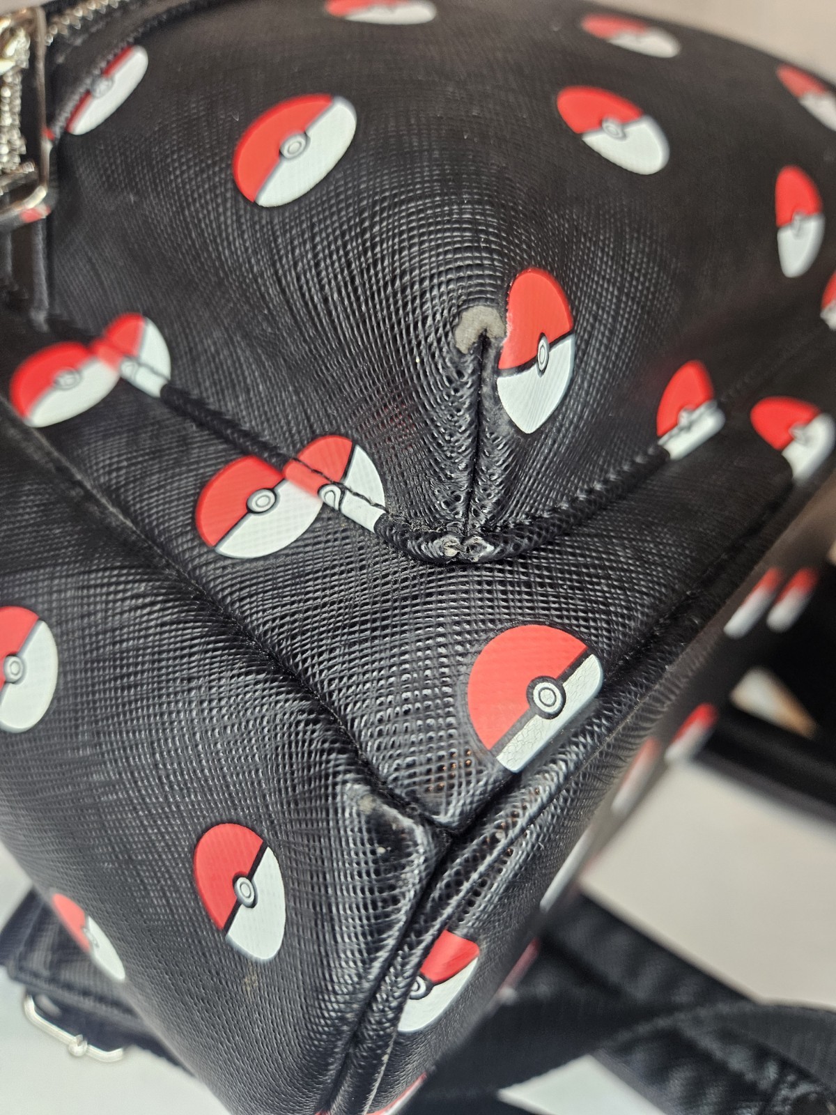 Loungefly Pokémon Poke Ball All Over Mini Backpack Bag Anime 90’s