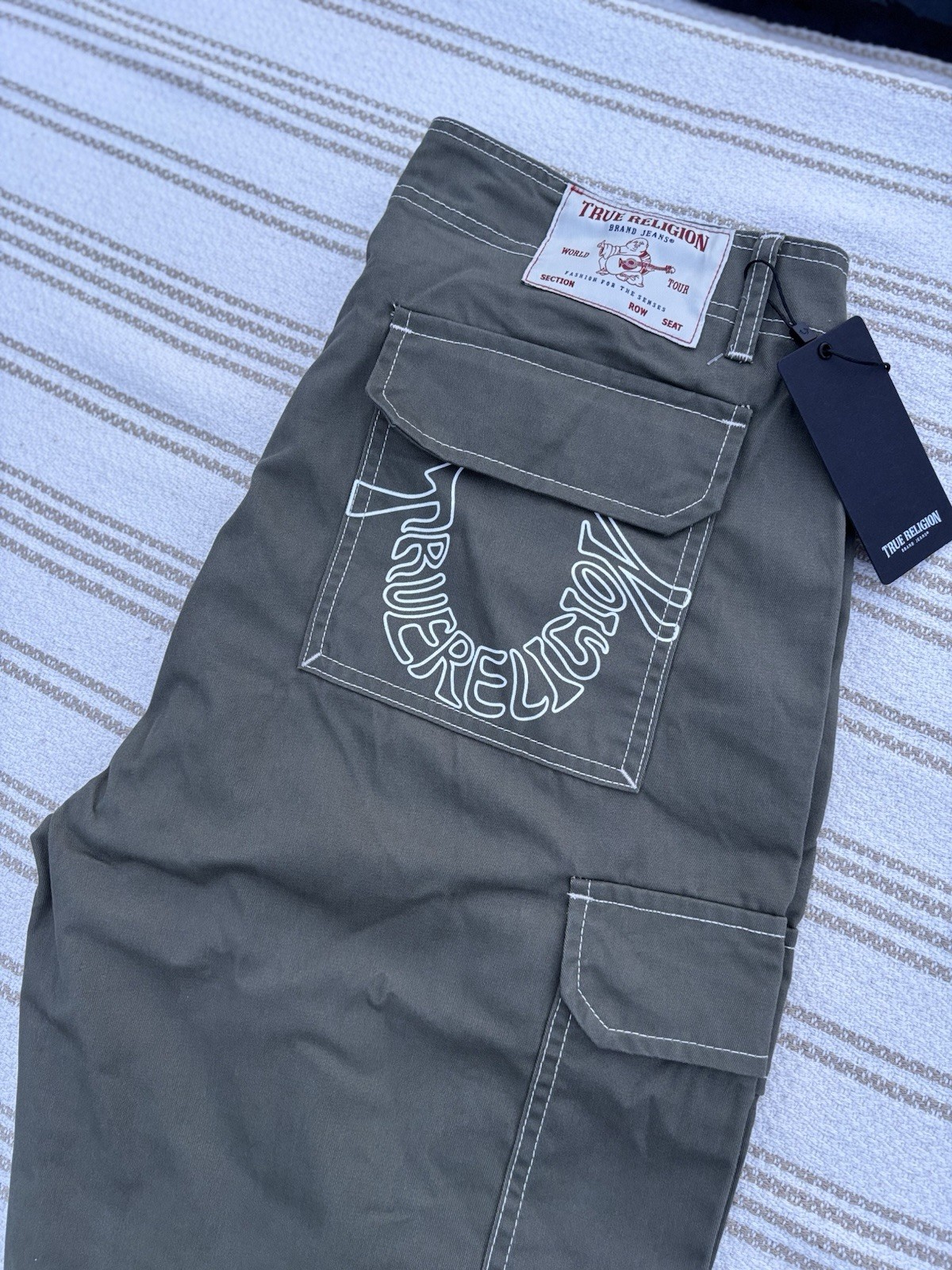 True Religion Men’s Cargo Pants Size 30×32 Kalamata Green Retail $169 NEW