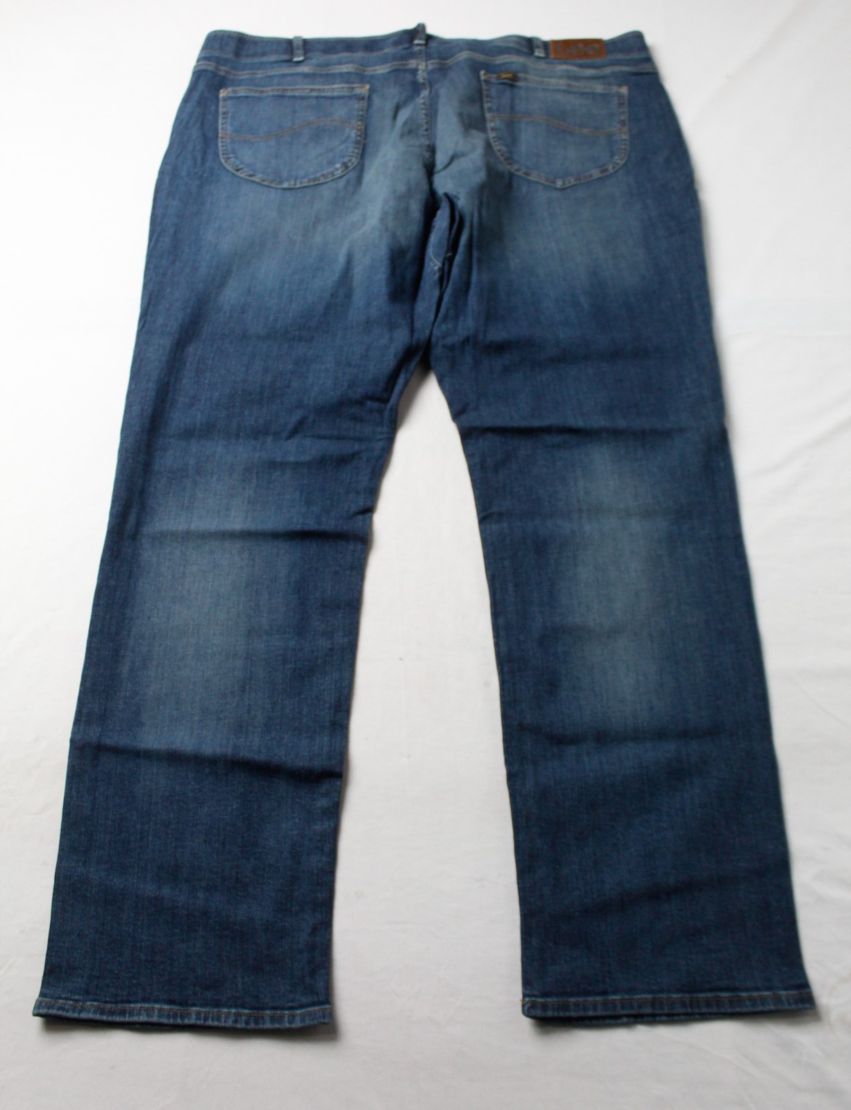Lee Men’s Extreme Motion Straight Tapered Jeans JT8 Midnight Blue Size 48×34 NWT