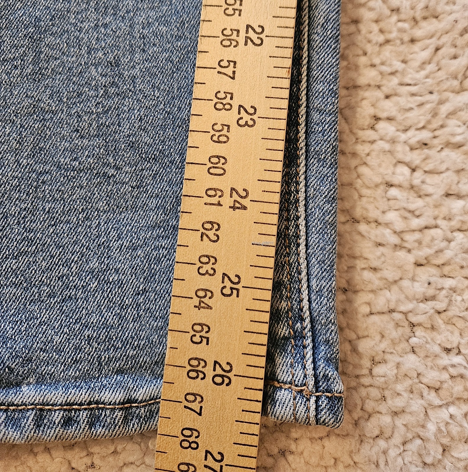 American eagles stretch jeans for women size 2 (NEW)