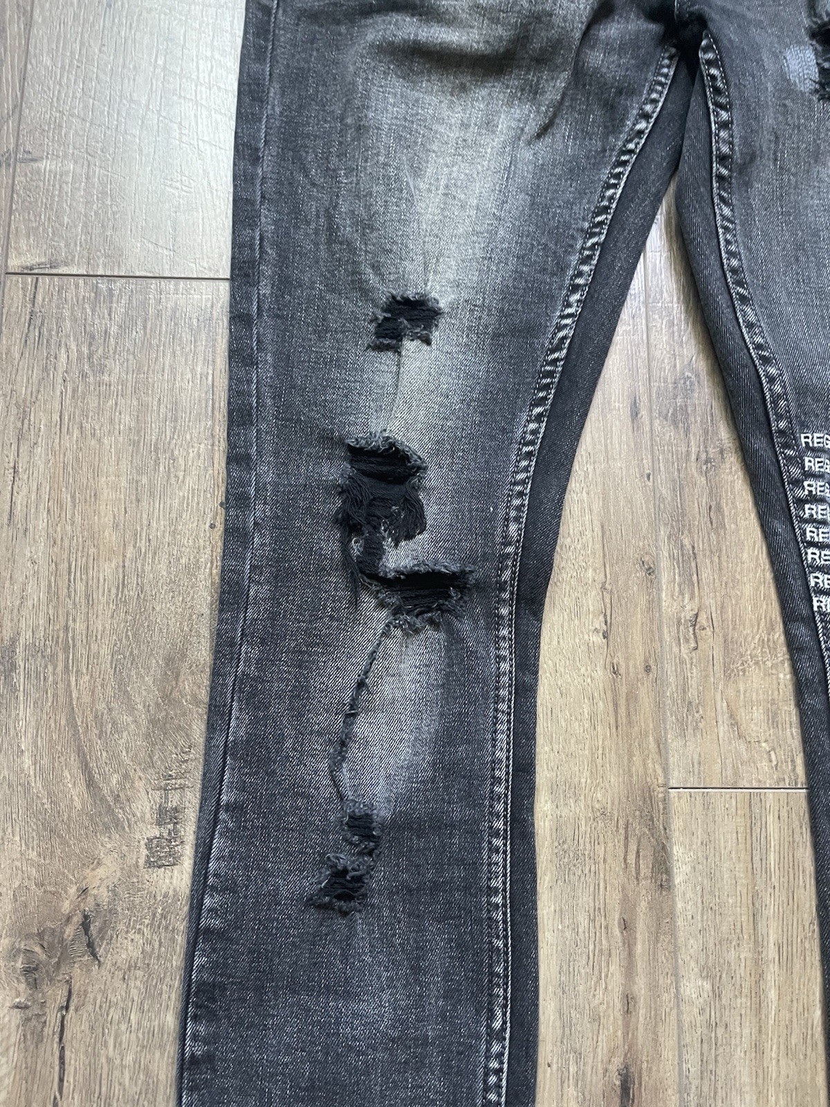 KSUBI MEN’S VAN WINKLE ANGST PLATEIS JEAN SIZE 30X32.5” DISTRESSED