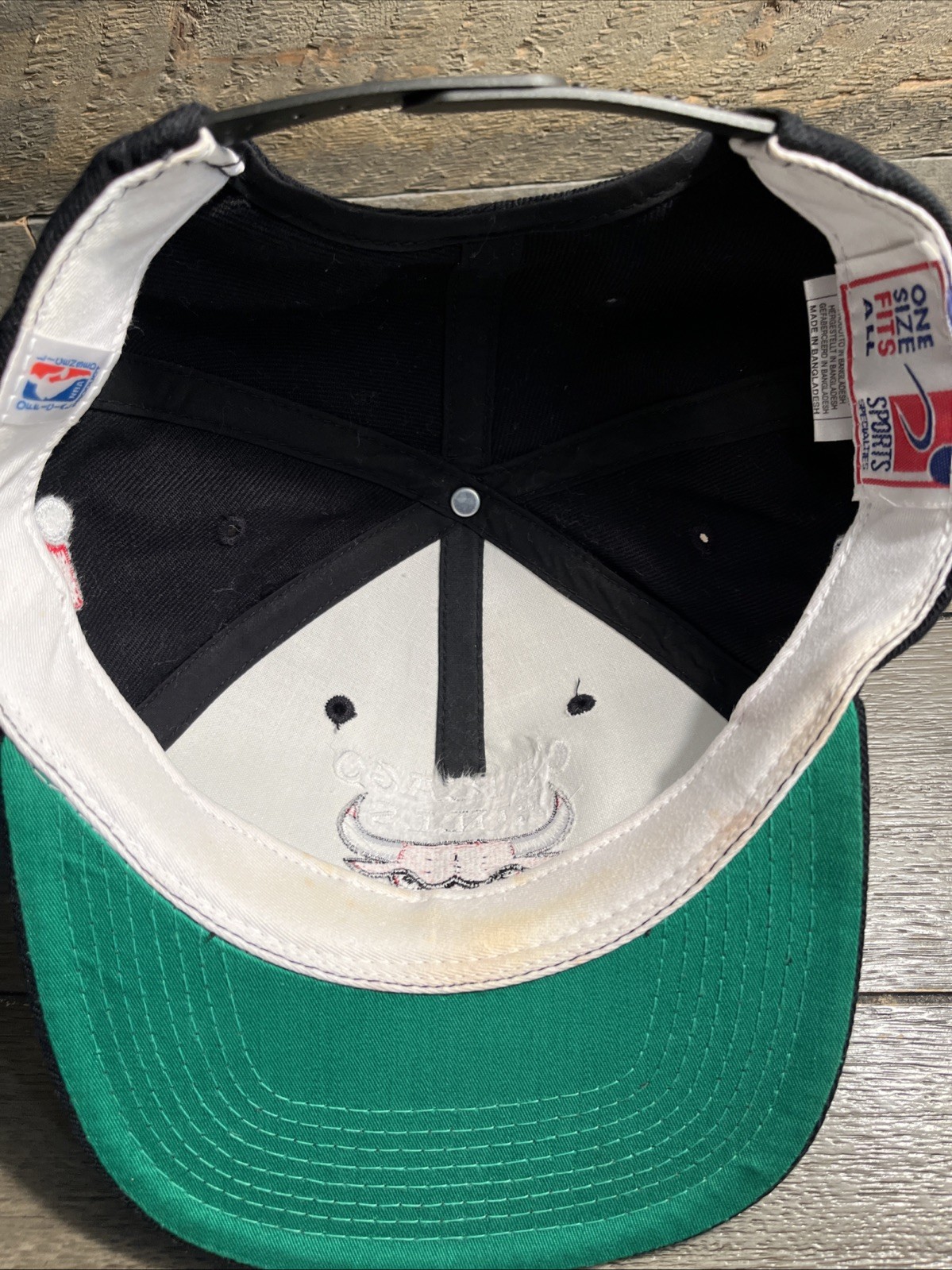 Vintage 90s Sports Specialties Chicago Bulls Adjustable Snapback Hat Cap