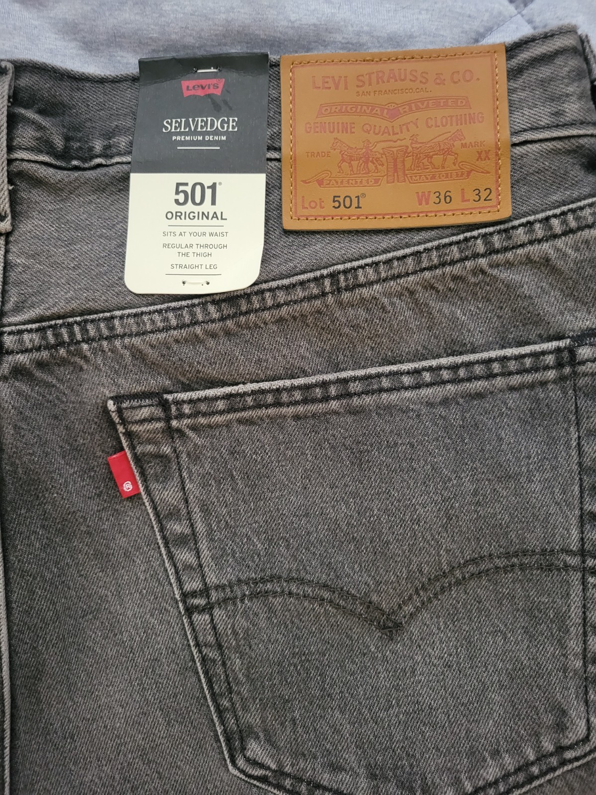 Levi’s 501 Selvedge Men’s Premium Straight Fit Jeans 36×32 Black Ash 005013658