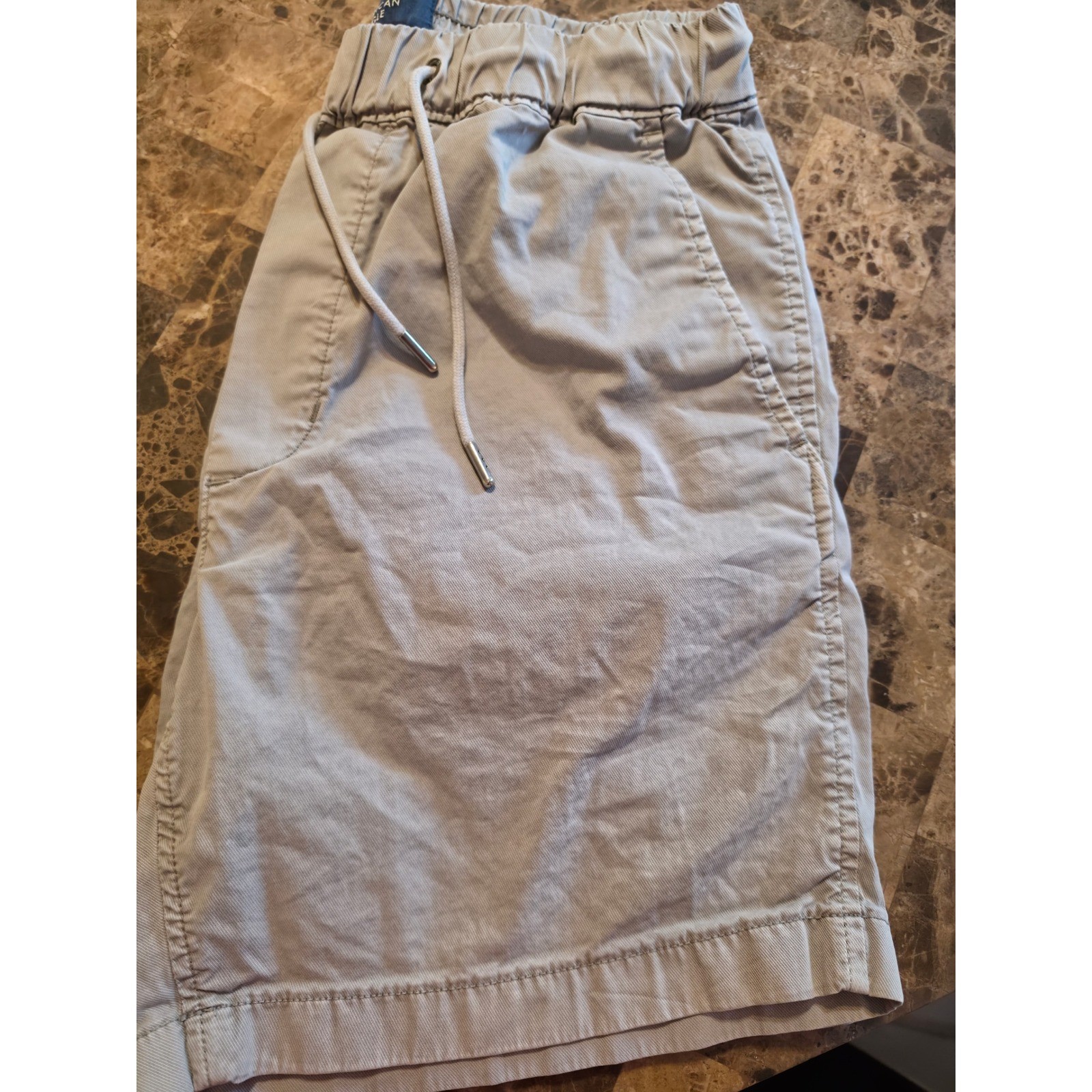 American Eagle Mens Gray Khaki Next Level Flex Elastic Waist Drawstring Shorts M