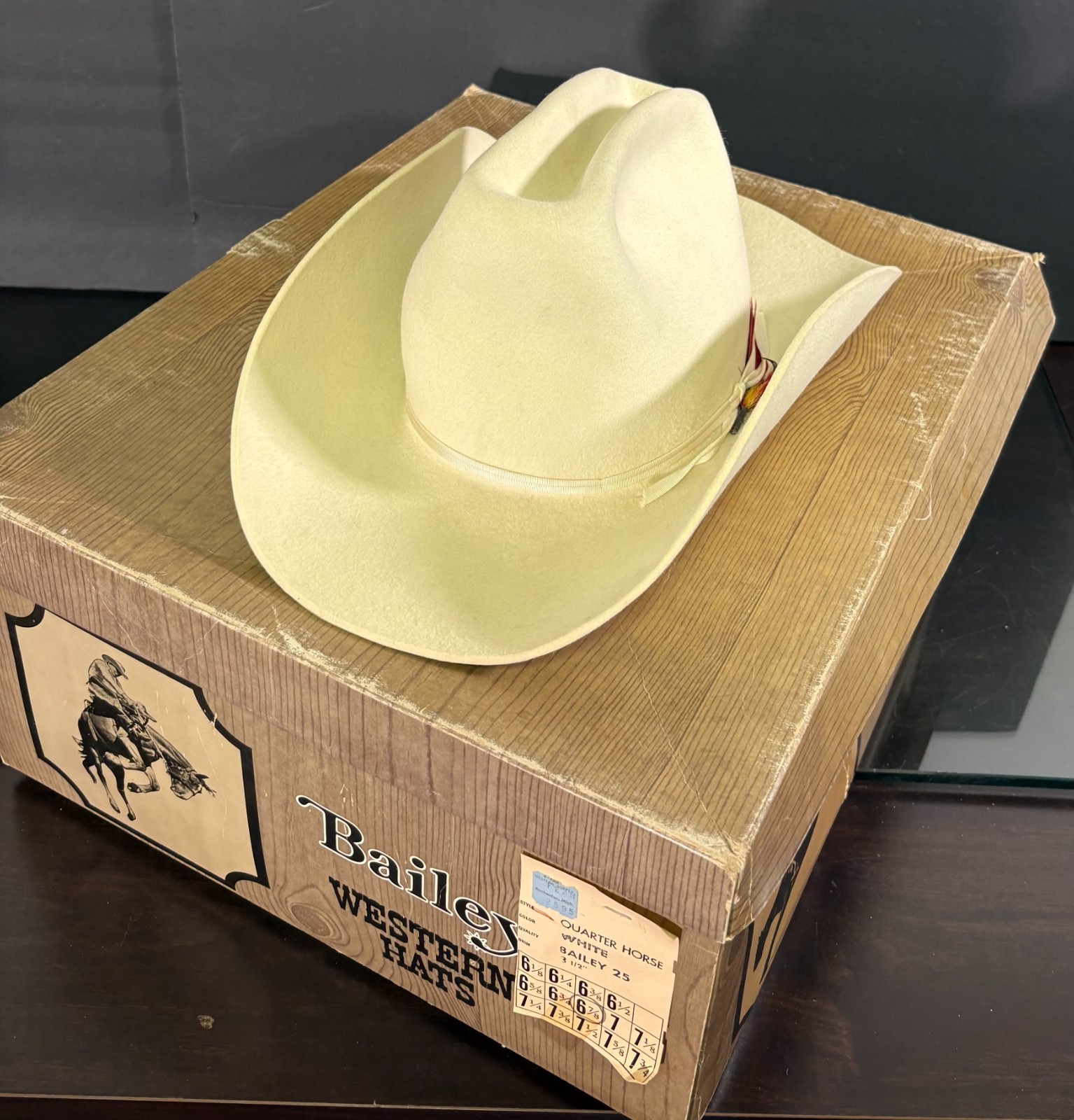 Vtg Bailey 25X Beaver 6 7/8 Quarter Horse Cowboy Hat 3-1/2″ Brim Feather White