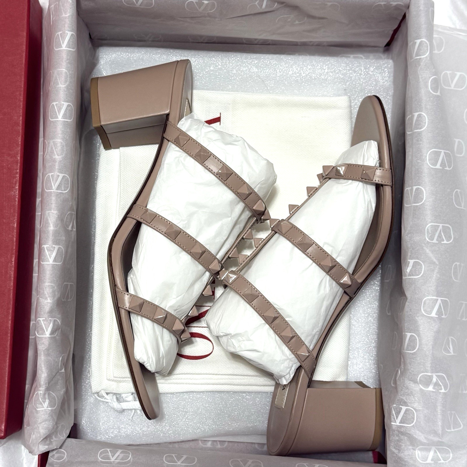 Valentino Garavani Rockstud Slide Sandals Block Heel Leather Nude US 8.5 EU 38.5