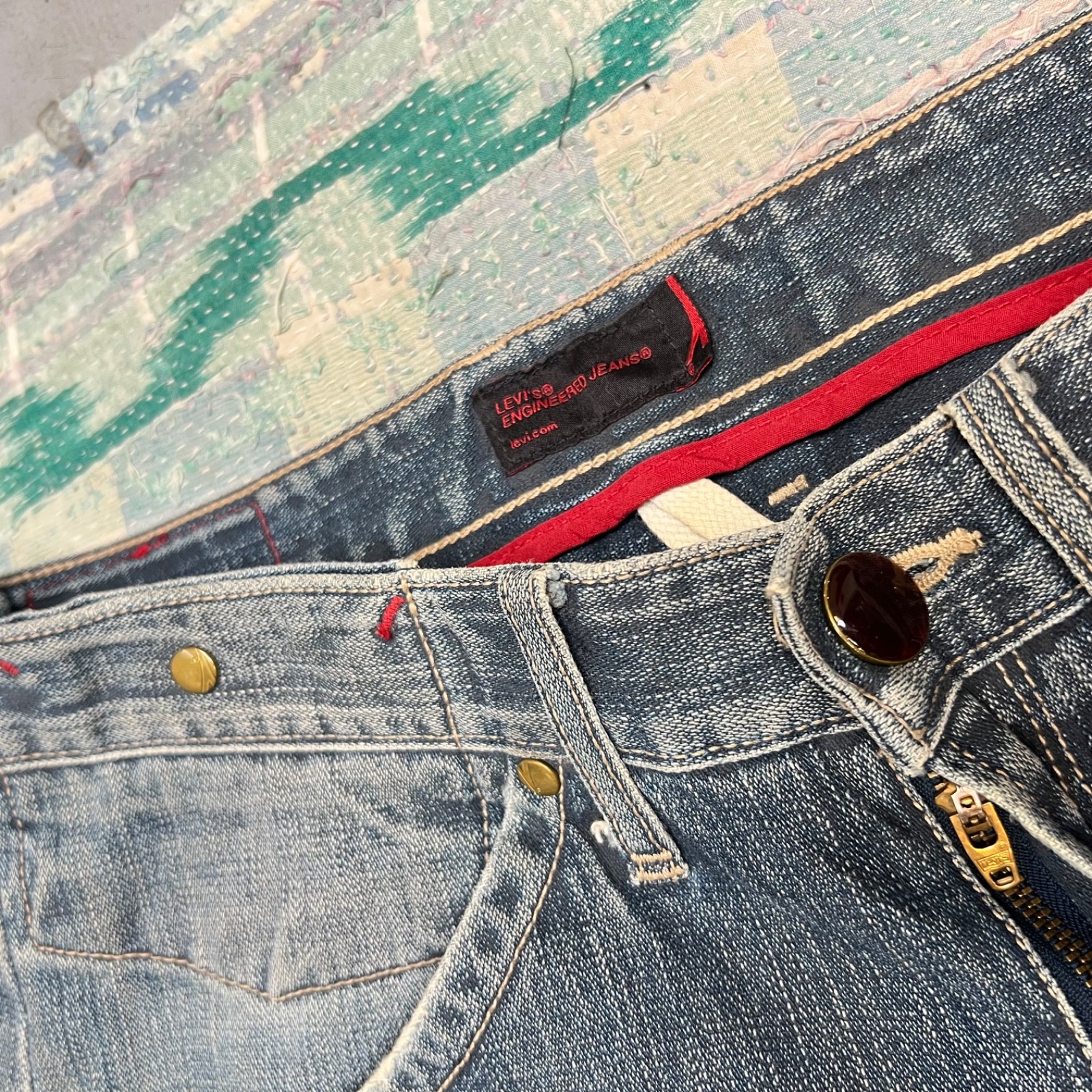 Levis Engineered Buckle Back Cinch Back Twisted Jeans Fits 30×31