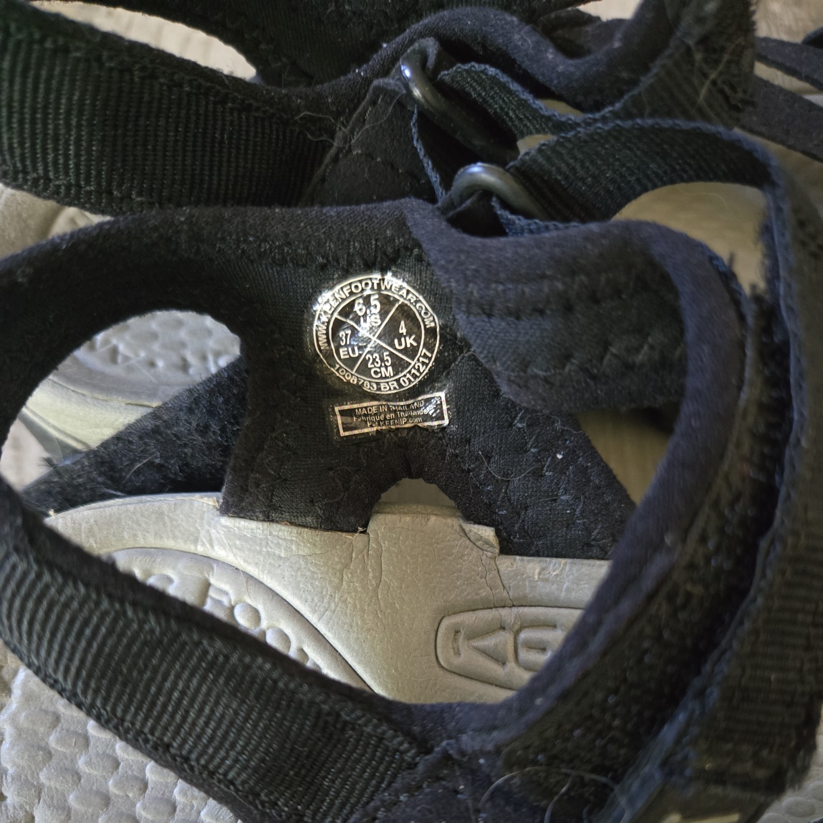 KEEN Adventure Rose Black Athletic Strappy Closed Toe Sandals Womens Size 7