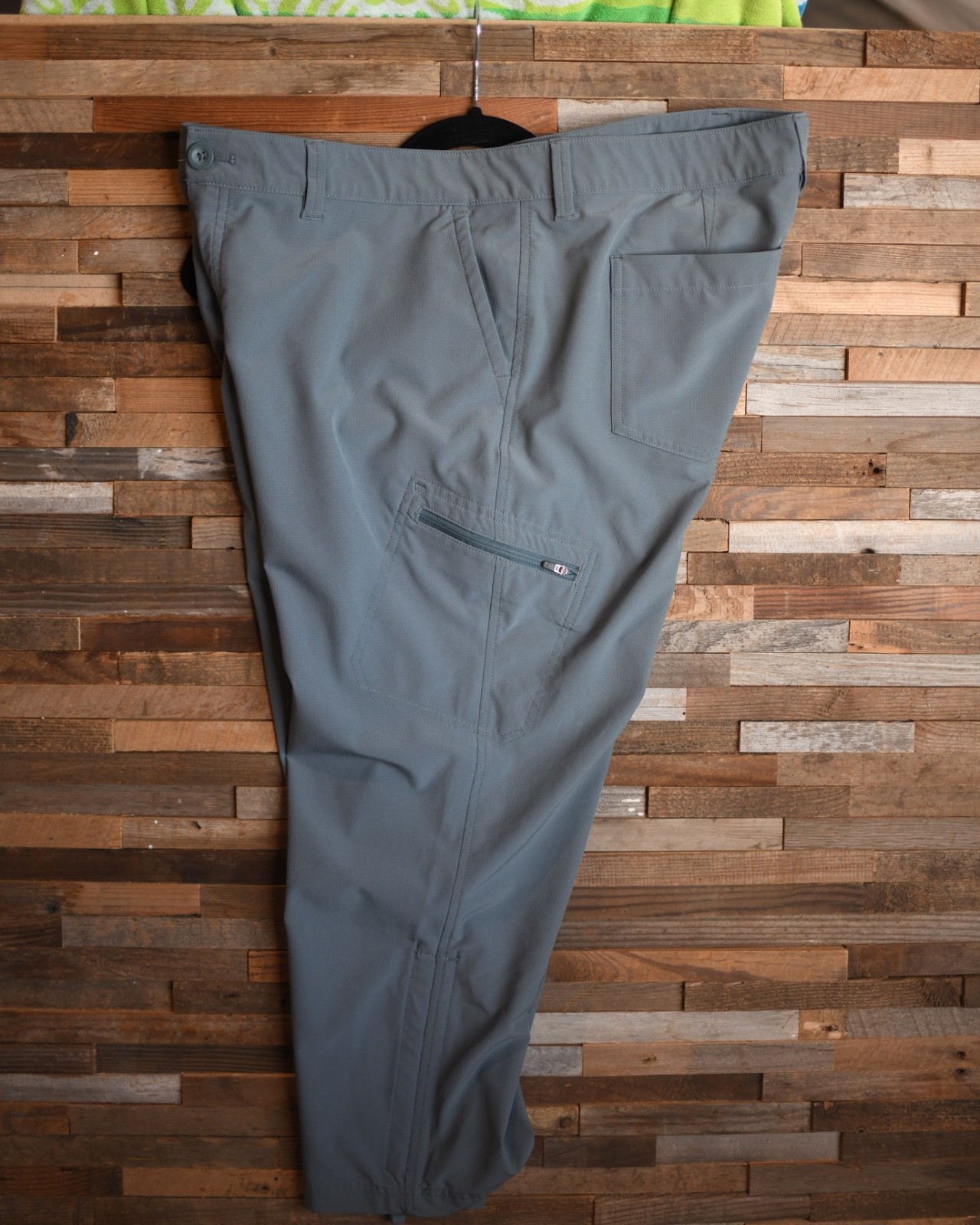 Eddie Bauer Guide Pro Capri Pants Womens 14 Gray Stretch Hiking Outdoor Cargo