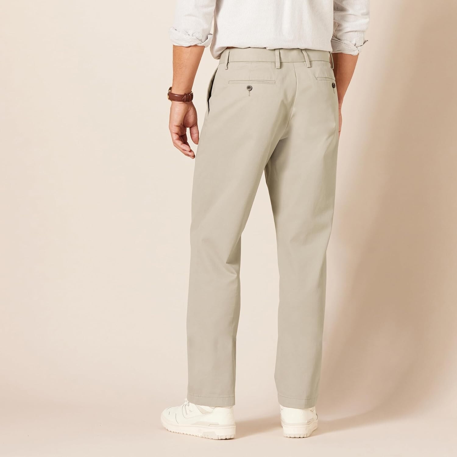AMAZON ESSENTIALS Classic-Fit Wrinkle-Resist Flat-Front Chino Pant Khaki 30Wx29L