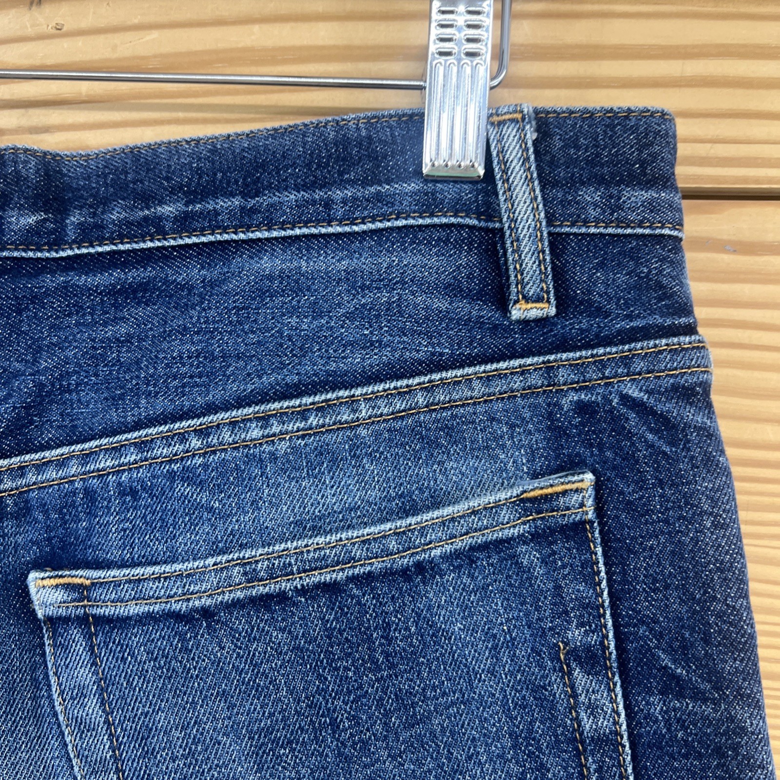 APC Mens Jeans Size 31 33″ Inseam Button Fly Straight Leg 100% Cotton Japan B163