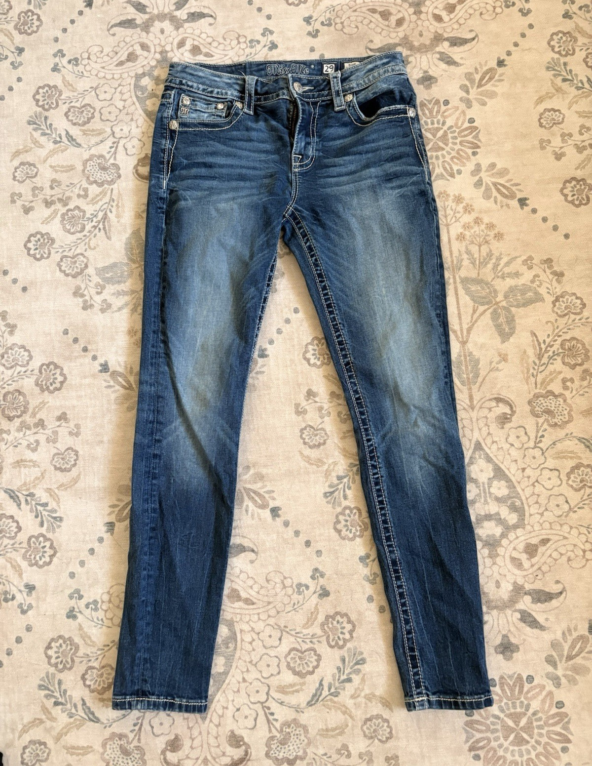 Miss Me Women’s Blue Medium Wash Mid Rise Skinny Jeans Slim Stretch Studded