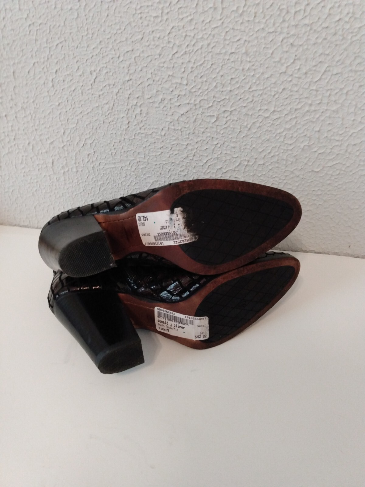 Donald J PLiner Swift Burgundy Black Croc Faux Leather Ankle 3 3/4″ Boots 9 M