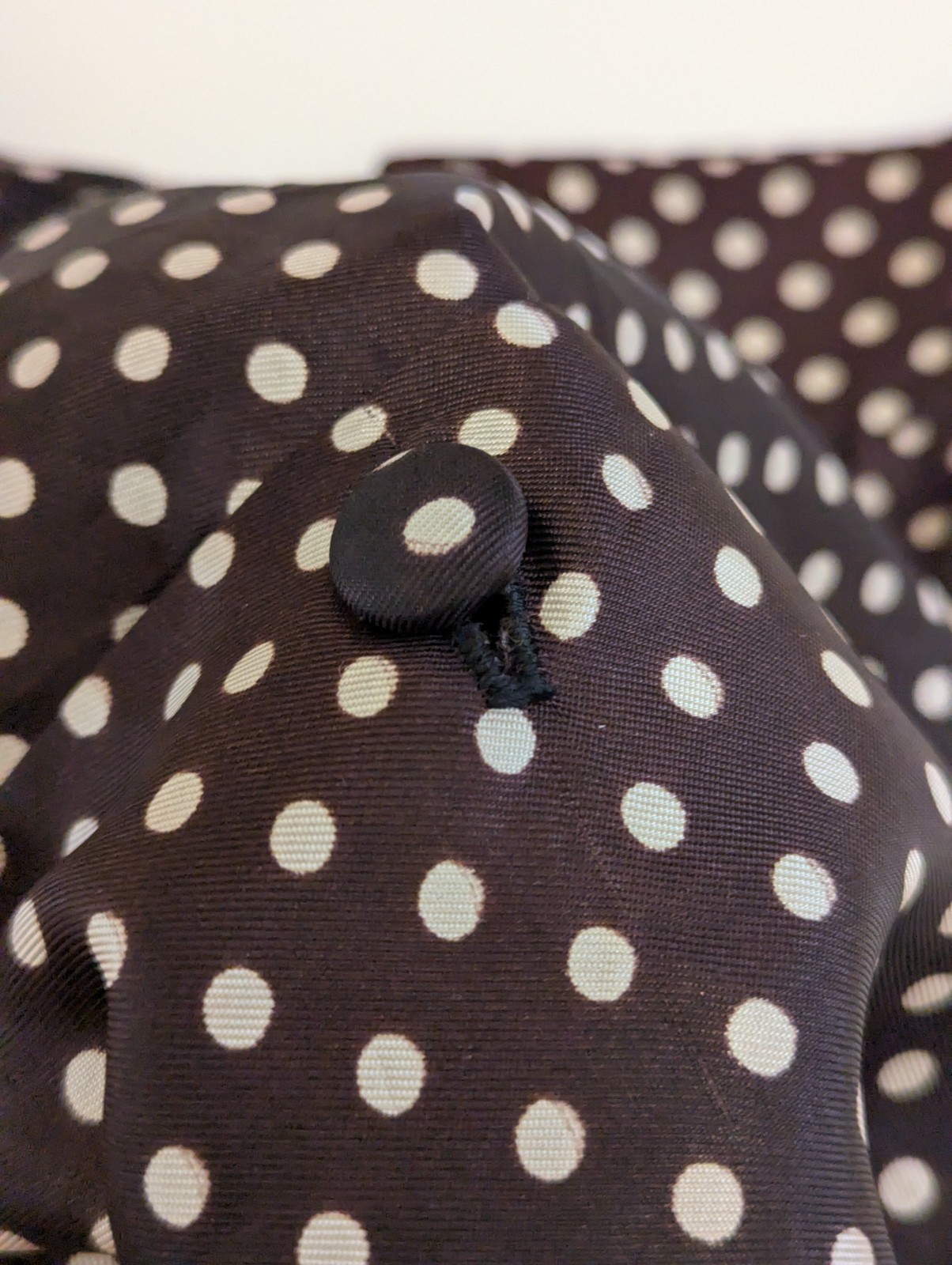 60s 70s Vintage Womens Brown Polka Dot Button Up Rockabilly Blouse Dagger Collar