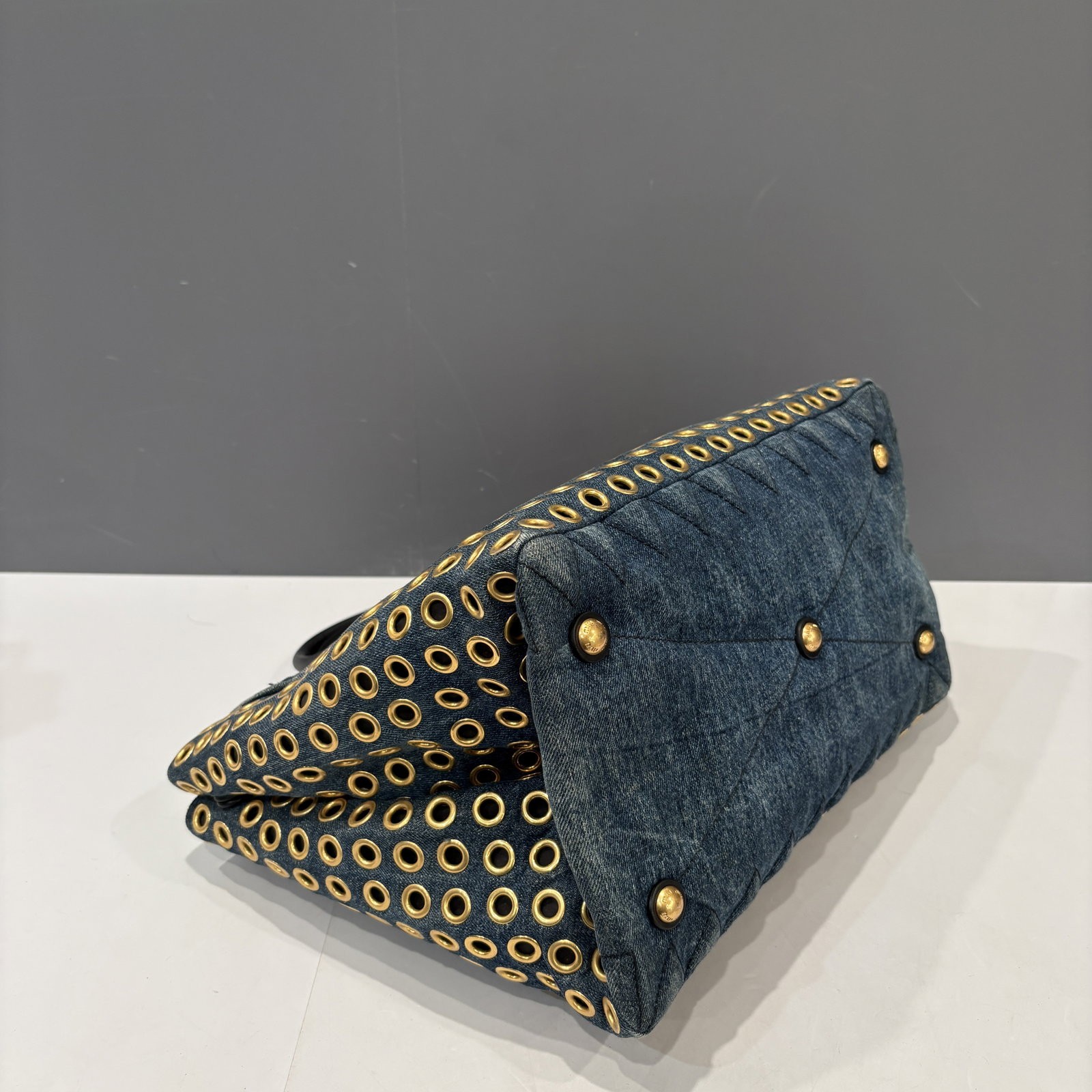Miu Miu Eyelet Two Way Bag Blue Denim (ya041226a8)
