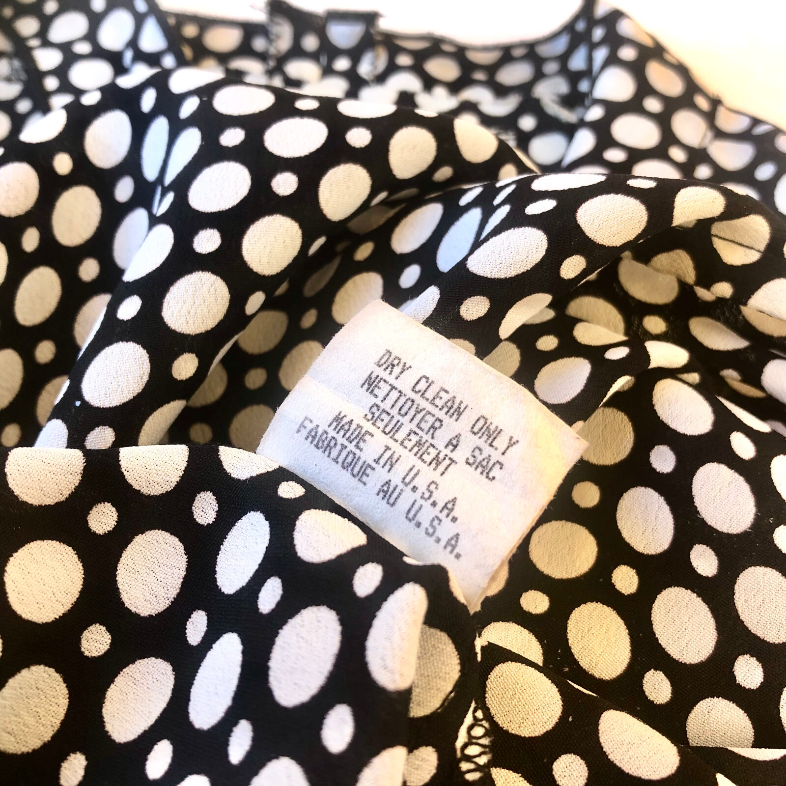 Urban Outfitters Sleeveless Top Blouse Womens size Medium Poka Dot Neck Tie