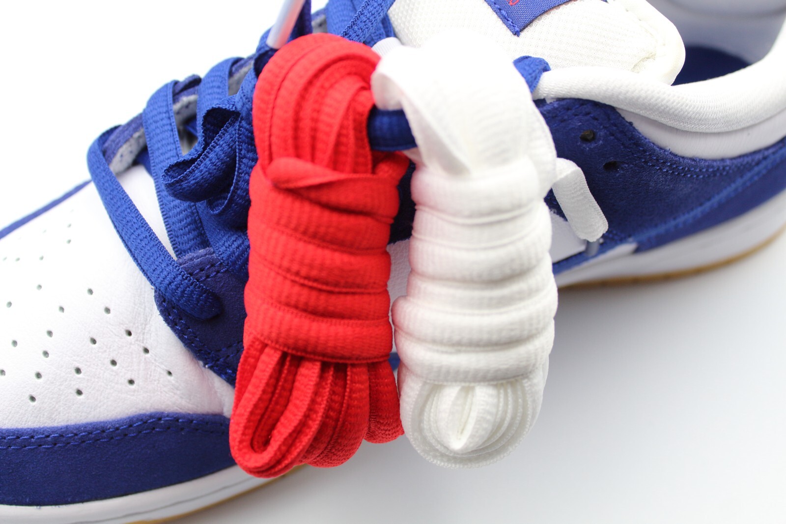 Nike SB Dunk Low Los Angeles Dodgers / Deep Royal Blue DO9395-400 Men’s US4-14
