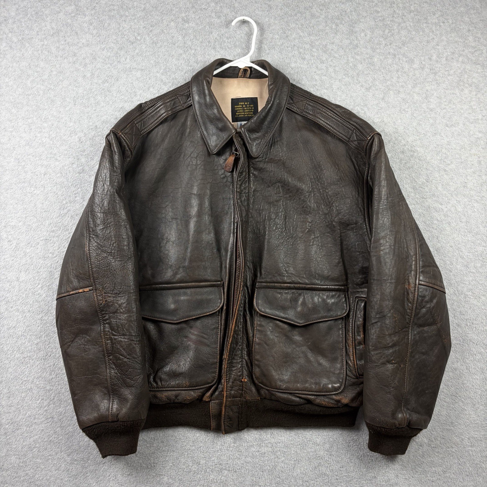 Vintage Avirex A2 Jacket Mens Large Brown Leather Flight Bomber USAF Pinup Flag