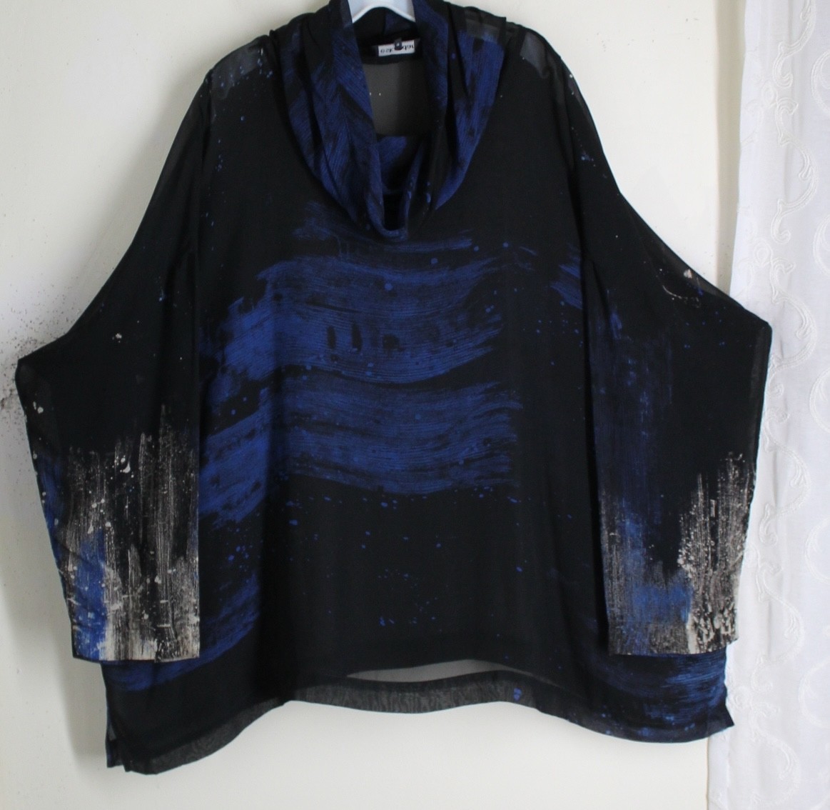 New Eskandar Sz 0 Silk Chiffon Flowing Black Blue Beige 27″Long Monk Cowl Top