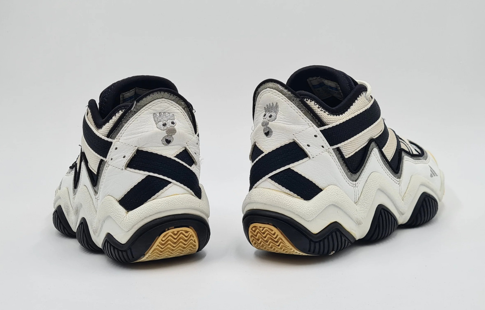 *Good Condition* 1997 Adidas EQT Top Ten 2010 Kobe Bryant UK 11.5 / EUR 46 2/3