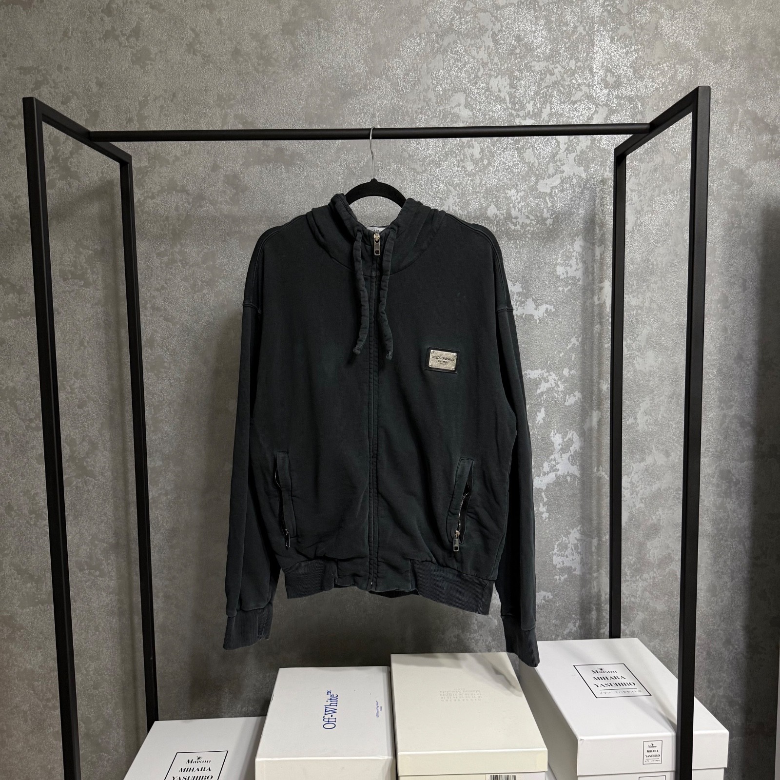 Size 44 – Dolce Gabanna Jersey Zip-Up Logo Plaque Hoodie