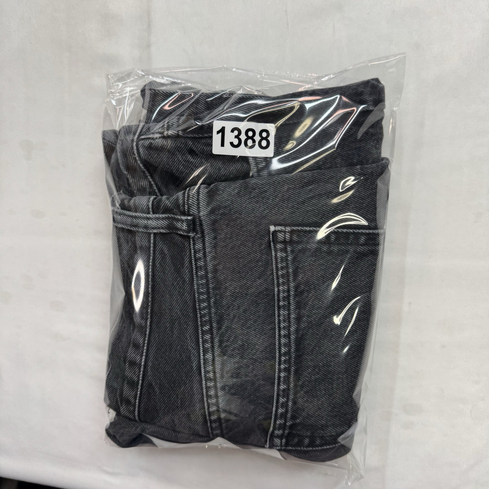 AGOLDE 90’s High Rise Straight Black Button Zip Fly Jeans Actual Fit 29×29 inchs
