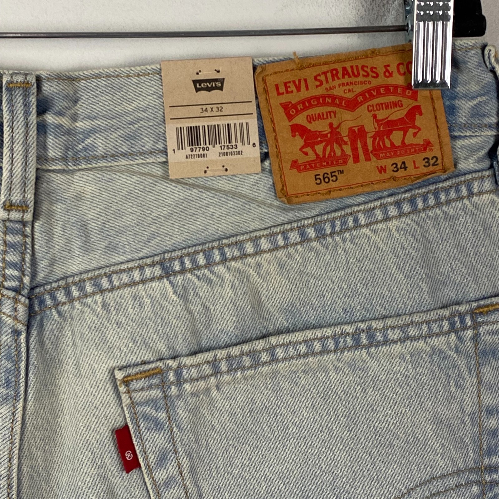 Levis 565 Jeans Mens 34×32 Loose Straight Leg Fit 100% Cotton Denim Light Wash