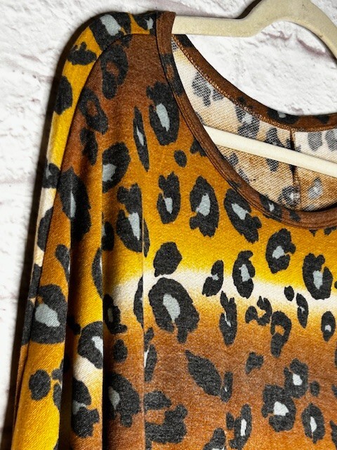 3X New Faded Leopard Black Brown Yellow Ivory Sage Stretchy Knit Tee Shirt Top