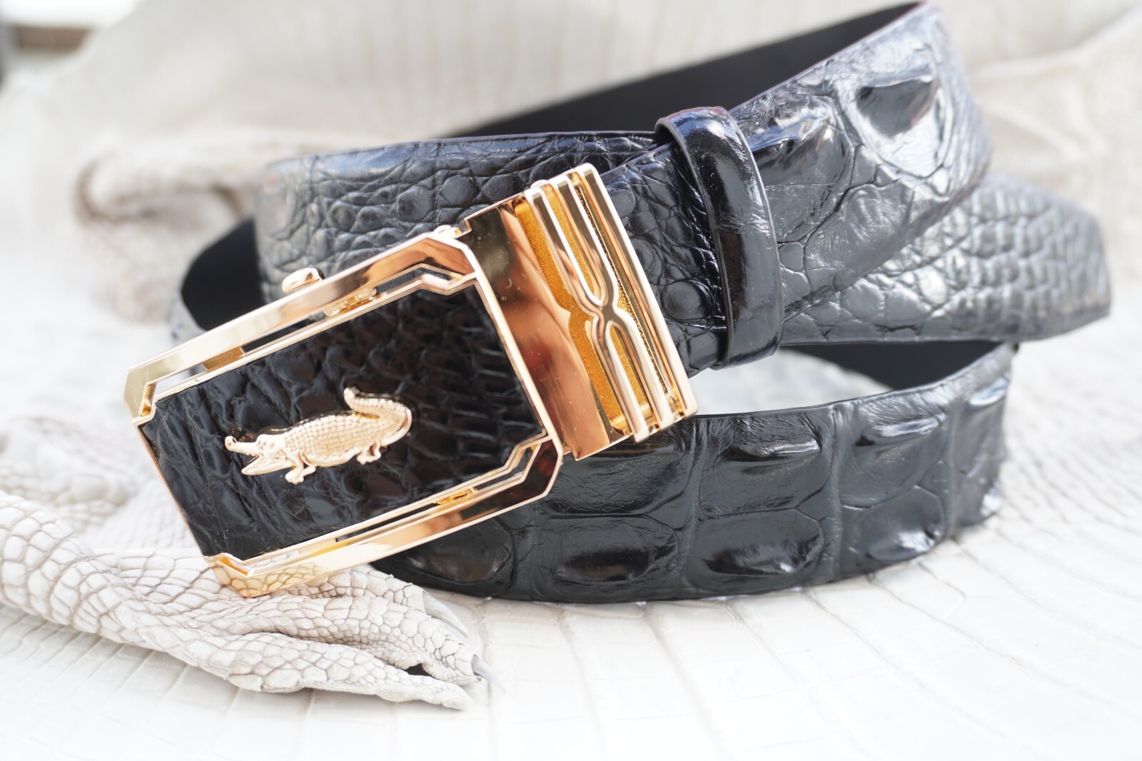 W 1.5 inch – Black Genuine CROCODILE Hornback LEATHER Skin Men’s Belt