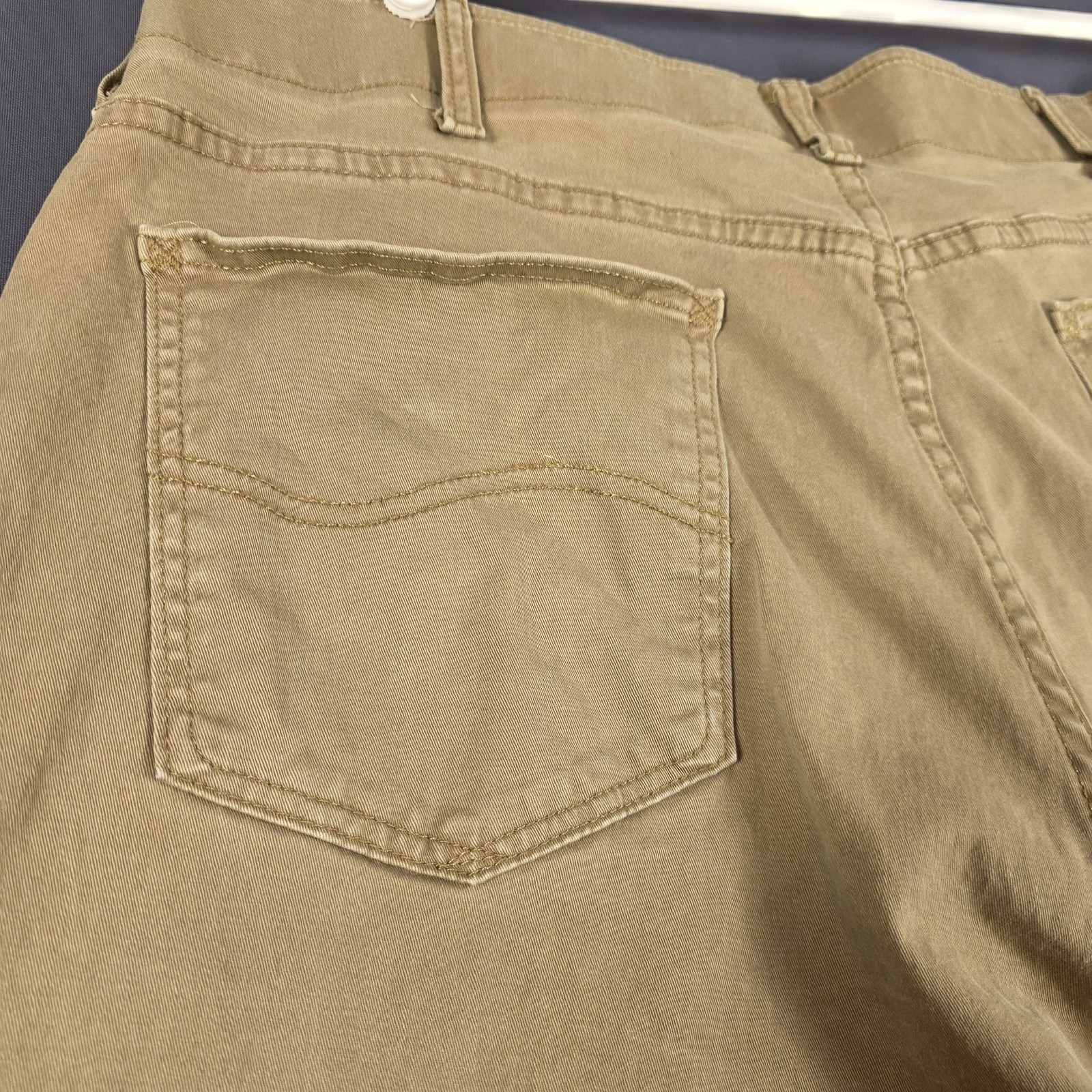 Lee Extreme Motion Performance Series Khaki Pants Men’s 38×27 Straight Fit