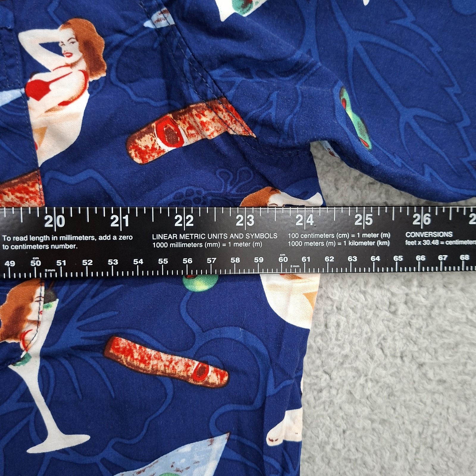 Vintage Junction West Men’s Martini Print Hawaiian Shirt L Blue Pinup Retro