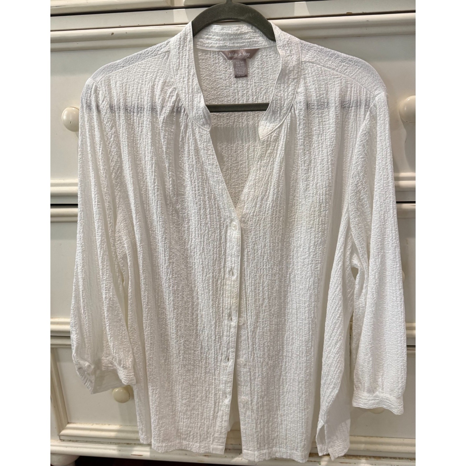 White Stag Textured V-Neck Button Front Blouse White XL 16-18