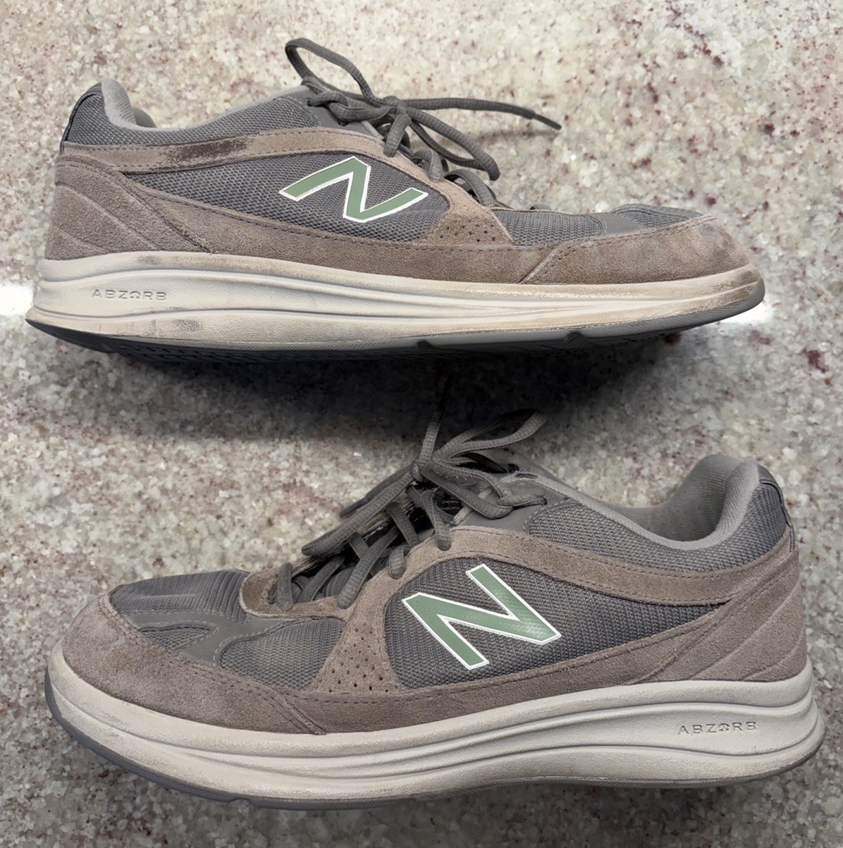 Size 10.5 – New Balance 877 Grey – MW877GT