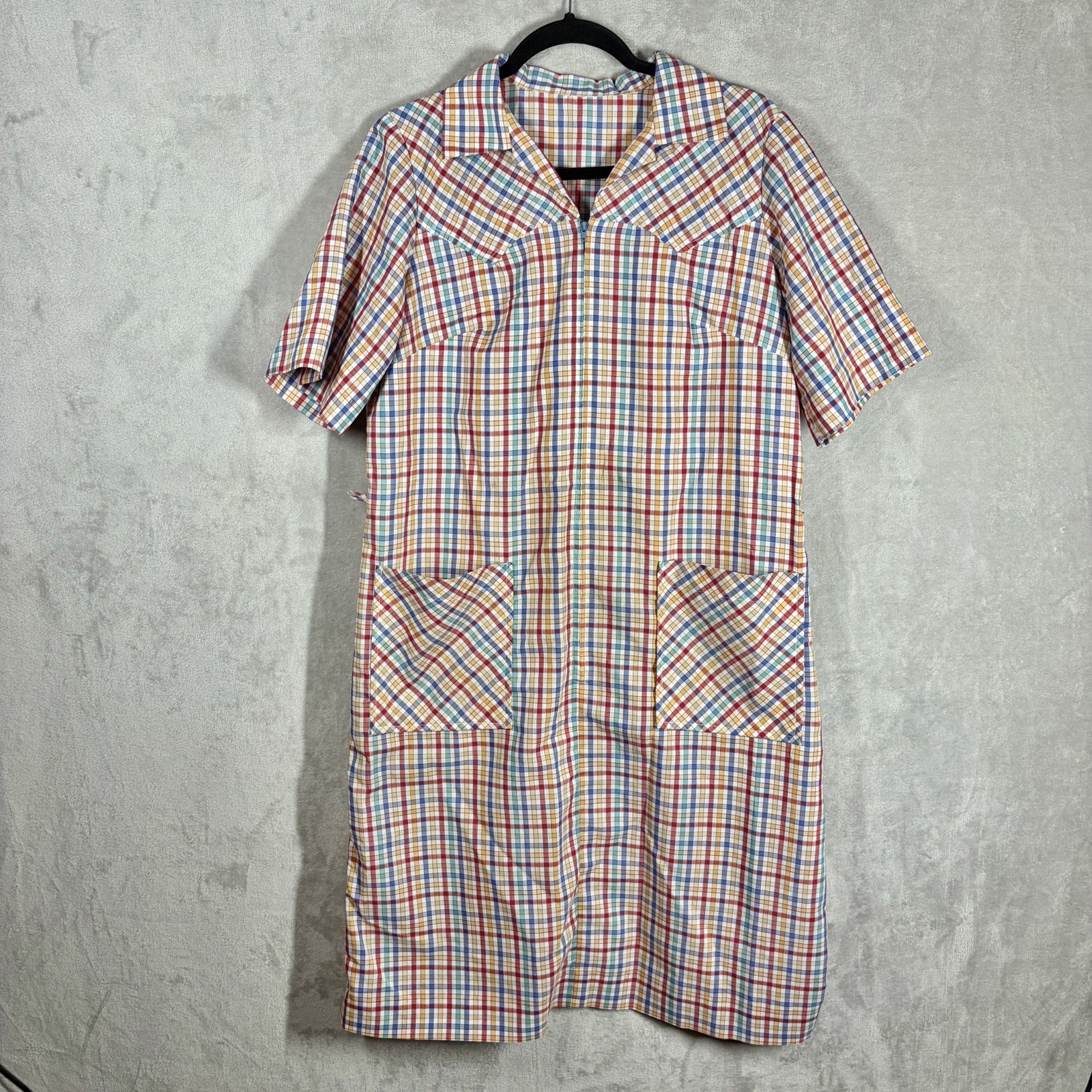 Vintage Handmade House Coat Dress Size L Red Plaid Zip Up Kitschy Retro Pockets