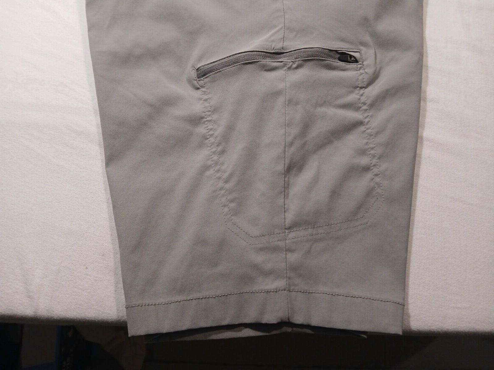 Weatherproof Hike/Casual Zipper Cargo Shorts 40×11 Color Gray 95%Nylon/5%Spandex