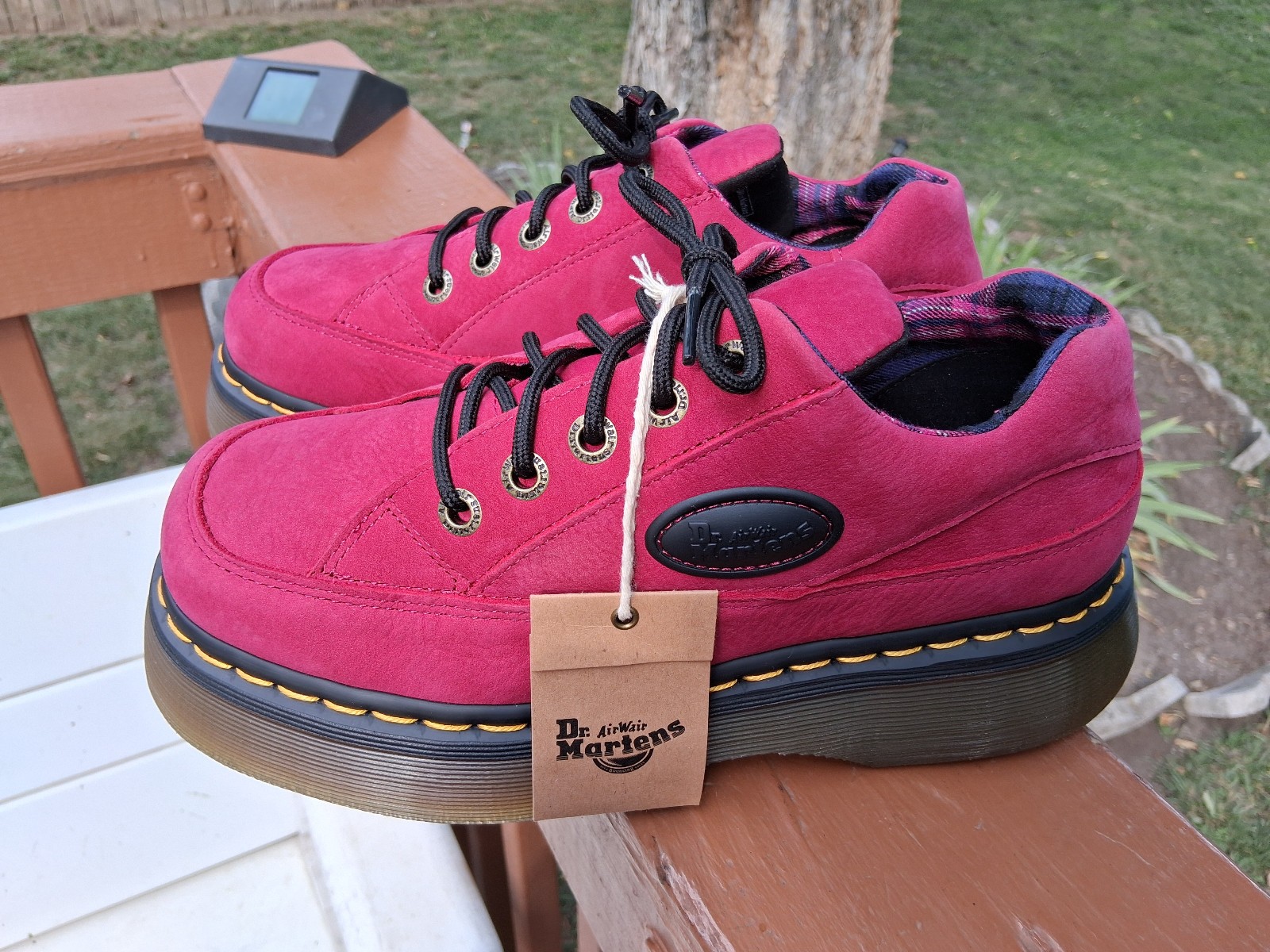 NEW! WOMENS DR MARTENS DMS BUZZ 51 FUSHIA SUEDE OXFORD SHOES SZ 8 NJ004