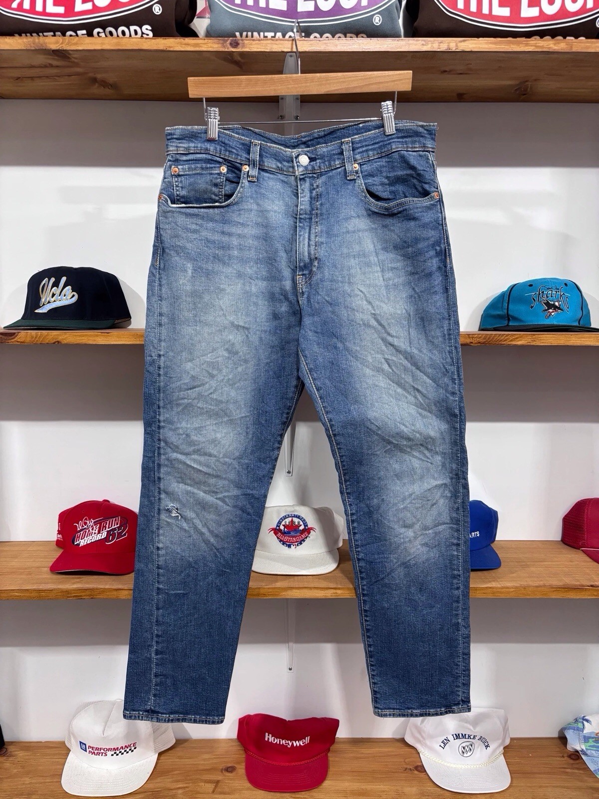 Vintage 90s Y2K Levi’s 502 Medium Wash Blue Denim Jeans Cotton 36×32 Straight
